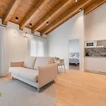 Lägenhet Casa Lambda