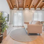 Casa Lambda Lägenhet Jaca