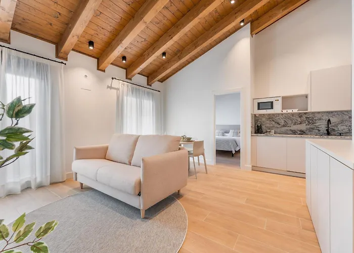 Apartman Casa Lambda