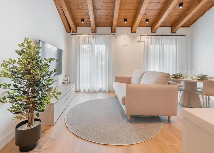 Casa Lambda Lägenhet Jaca